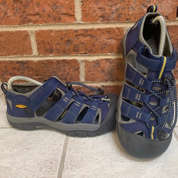 KEEN Newport Youth Waterproof Sandals Unisex Girls Boys 9212-Navy Blue US Size 5 - Picture 1 of 15